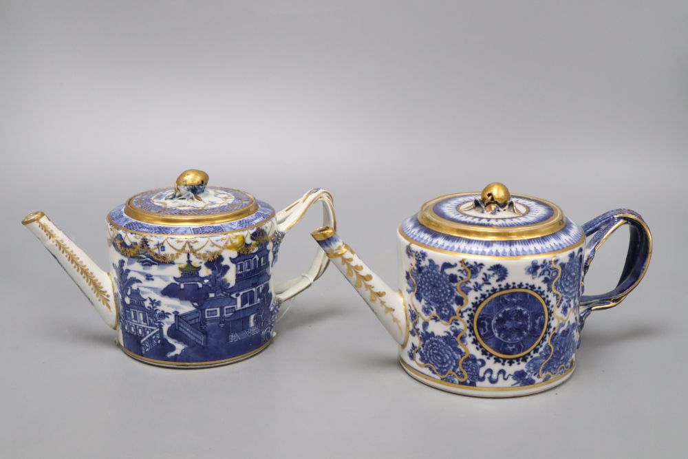 Two Chinese Qianlong blue and white teapots, tallest 13cm